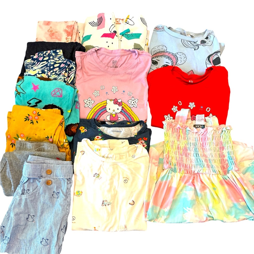 Mix used t shirt , legging and dress for girl.